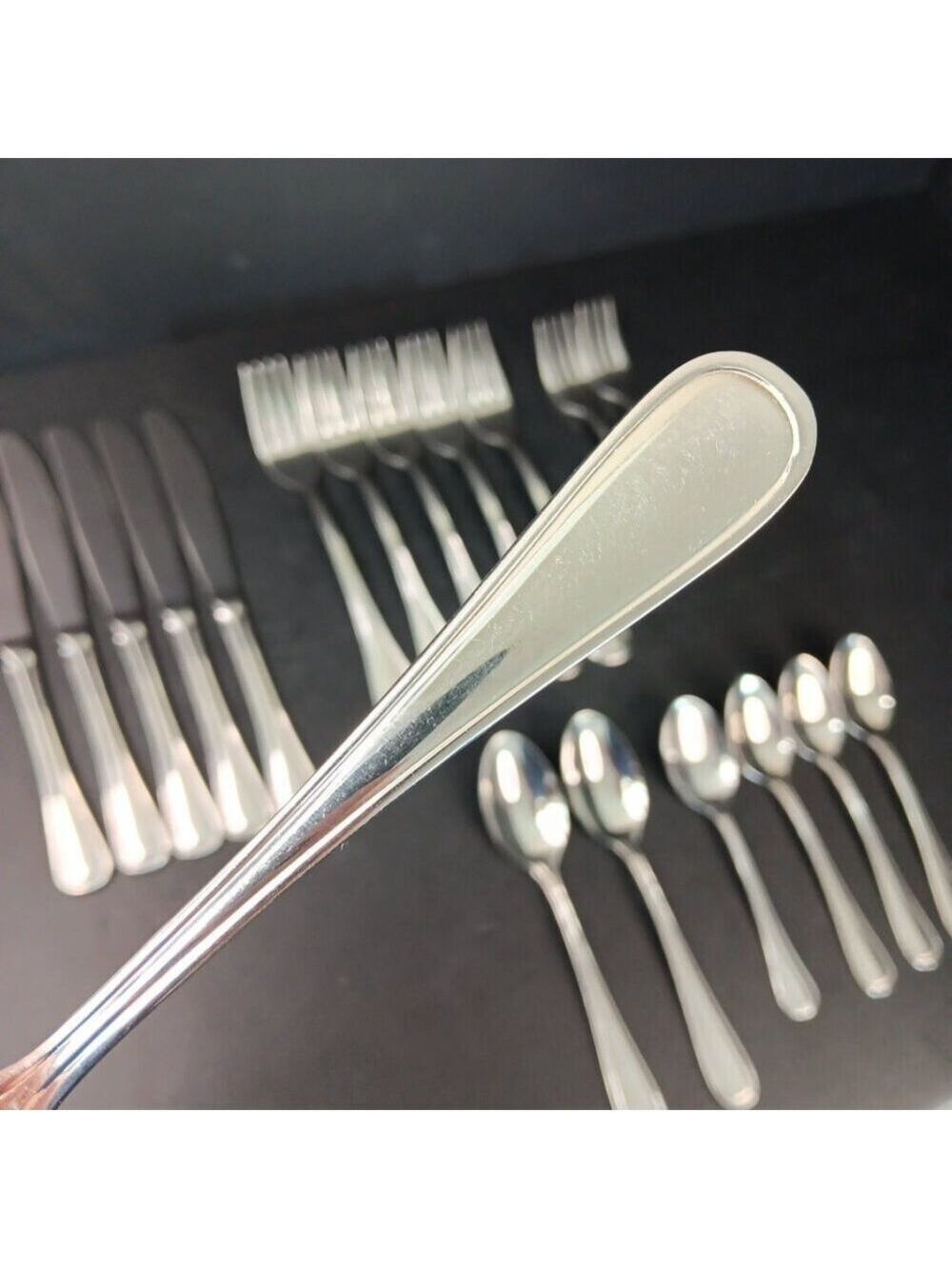 Oneida Stainless Steel Flatware Set 19pcs New Rim, Barcelona, 56-11, 24-13 READ